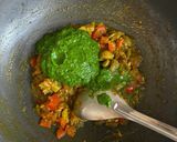 A picture of step 8 of Dhaba Style Spinach Mushroom 🍄‍🟫.