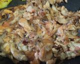 Foto del paso 2 de la receta: Quesadilla🌮de pollo🍗a mi manera🥯🧀🥑