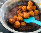 A picture of step 13 of Cabbage Manchurian.