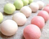 Foto langkah ke 3 dari resep Mochi Dango Saus Cokelat.