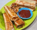 Foto langkah ke 4 dari resep Kebab Roti Tawar Simple.