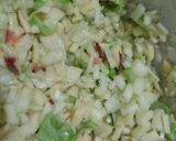 Foto del paso 5 de la receta: Ensalada fresca de pepino, manzana y tomate verde🍏🧅🍅🥒🥙🥗