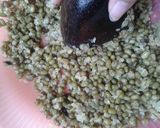 Foto langkah ke 3 dari resep Bakpia kacang hijau teflon.