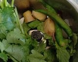 বাঁধাকপির পাতায় মোড়া ভেটকির পাতুরি (badhakopir patay mora bhetkir paturi recipe in bengali) রেসিপি ধাপ - 2 ছবি