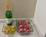 Foto del paso 3 de la receta: Estofado de cerdo a la sidra con puré de patatas