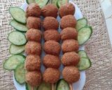 A picture of step 3 of Spicy Fried chicken skewers.