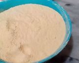 A picture of step 1 of Pyaz wala pakora.