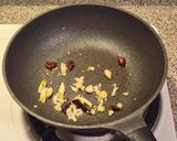木耳鱈魚香絲炒鹹豬肉的食譜步驟2照片