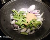 Foto del paso 2 de la receta Cordero a la Tailandesa con Cacahuetes y Lima