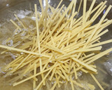 Foto del paso 2 de la receta: Espaguetis al pesto