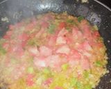 Foto del paso 2 de la receta: Tomates rellenos de carne y verduras con costron de queso