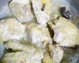 A picture of step 3 of White chicken curry.