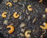 Foto del paso 7 de la receta: Fideuá negra