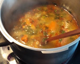 Foto del paso 5 de la receta: Guiso de garanzos con berza