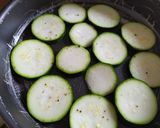 Une image de l'étape 3 de Gratin de courgettes au chèvre.
