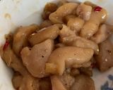 Hình bước làm 1 của món Cá basa + gà viên sốt cam 🍊