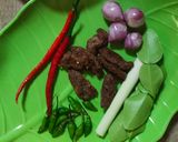 Foto langkah ke 1 dari resep Telur Dadar Kelapa Khas Aceh.