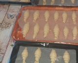 Foto del passaggio 4 della ricetta Cornetti sfogliati