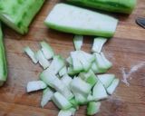 A picture of step 1 of Sponge gourd kadayal.