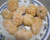 Foto langkah ke 3 dari resep Kroket mie isi ayam.