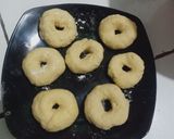 Foto langkah ke 5 dari resep Donat kentang empuk.