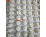 Foto langkah ke 6 dari resep Kue Bangkit Santan.