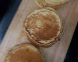 Foto langkah ke 2 dari resep Pancake simple - Martha Stewart.