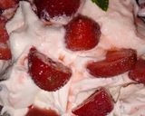 Foto del paso 3 de la receta: Frutillas con crema 