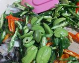 Foto langkah ke 2 dari resep Tumis Cumi Cabai Ijo.
