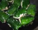 A picture of step 5 of Easy! Chicken-Egg-Olive in green pepper.