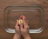Foto del paso 6 de la receta: Bolitas de arroz con papas rellenas de queso
