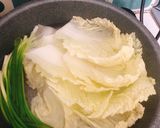 Hình bước làm 3 của món Cải thảo cuộn ức gà