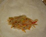 Foto langkah ke 4 dari resep Risol Kampung Isi Bihun.