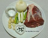Hình bước làm 1 của món Bắp Bò Luộc 사태편육