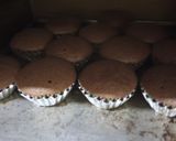 Foto langkah ke 5 dari resep Cupcake Cokelat Kayumanis.
