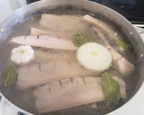 Foto del paso 2 de la receta: Chicharrón crujiente hecho en casa