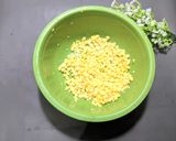 Foto langkah ke 1 dari resep Perkedel Jagung Ayam.