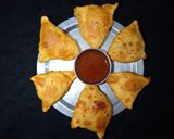 સમોસા(samosa recipe in Gujarati) રેસીપી સ્ટેપ11ફોટો