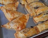 Foto langkah ke 5 dari resep Pie Apel Praktis.