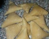 A picture of step 6 of Chicken samosa.