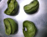 A picture of step 5 of Spinch momos with knorr tomato soup.