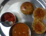 A picture of step 4 of Stuffed bafla bati.
