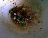 Foto langkah ke 5 dari resep Tumis ikan asin gabus.