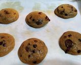 Foto langkah ke 6 dari resep Soft Chocochip cookies.
