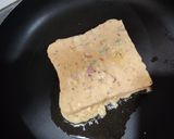 A picture of step 6 of Paneer Besan Toast.
