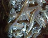 Foto langkah ke 1 dari resep Teri goreng tepung.