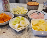 Foto del paso 1 de la receta: Crema de calabaza, calabacín y pollo