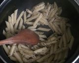 Foto del paso 2 de la receta: Macarrones con tomate, queso y perejil