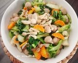 Foto langkah ke 4 dari resep Capcay with Shimeji Mushroom.