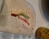 Une image de l'étape 6 de Wraps au poulet pané et fromage.